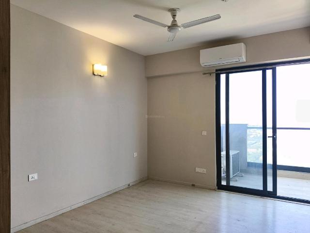 2 BHK Apartment in Southern Peripheral Road for rent Gurgaon. The reference number is 19507946