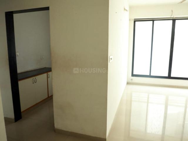 2 BHK Apartment in Sola for rent Ahmedabad. The reference number is 19313076