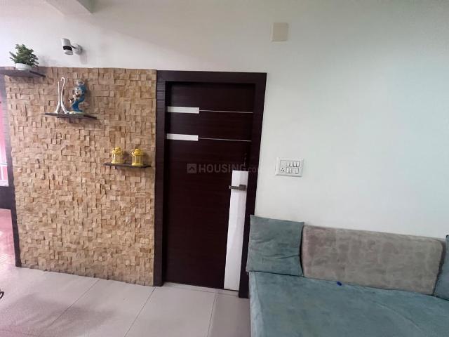 2 BHK Apartment in Sola for rent Ahmedabad. The reference number is 20401972