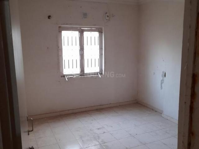 2 BHK Apartment in Sola for rent Ahmedabad. The reference number is 20107745