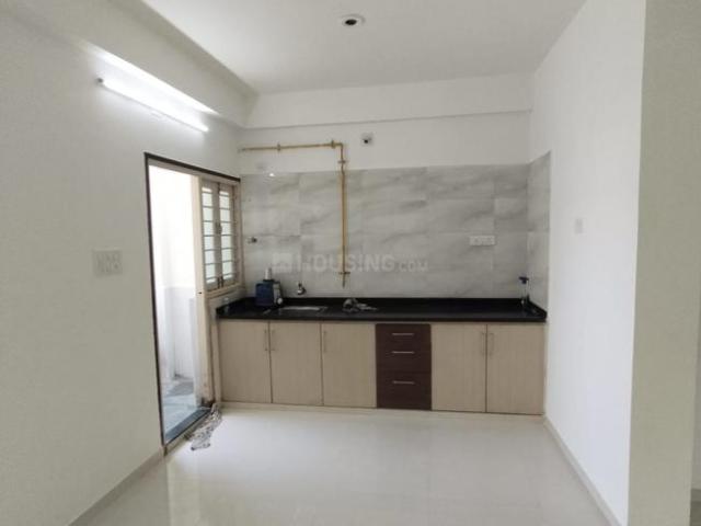 2 BHK Apartment in Sola for rent Ahmedabad. The reference number is 20293316