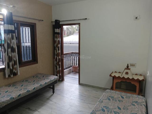 2 BHK Apartment in Satellite for rent Ahmedabad. The reference number is 20042761
