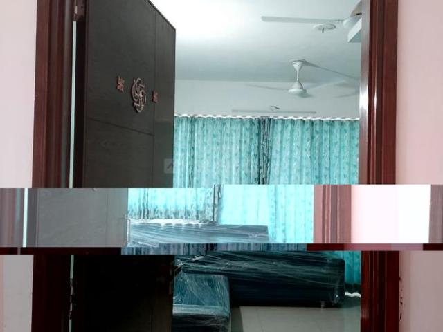 2 BHK Apartment in Satellite for rent Ahmedabad. The reference number is 20390833