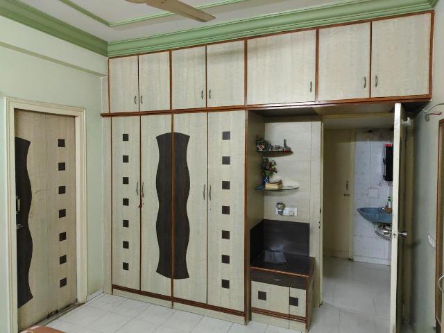 2 BHK Apartment in Satellite for rent Ahmedabad. The reference number is 20798294