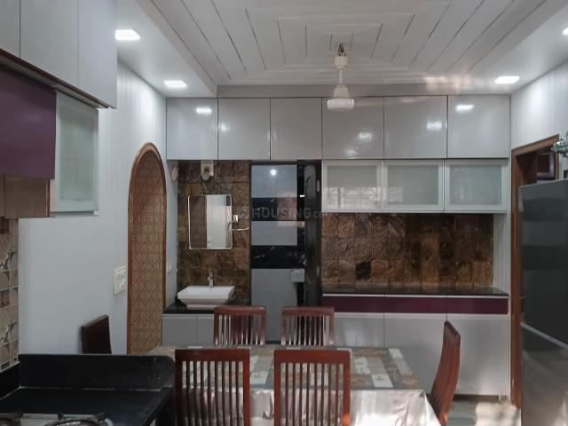 2 BHK Apartment in Satellite for rent Ahmedabad. The reference number is 20942882