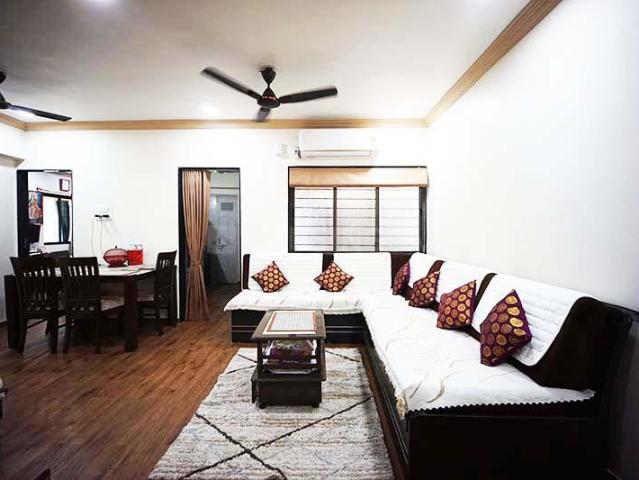 2 BHK Apartment in Satellite for resale Ahmedabad. The reference number is 20040107
