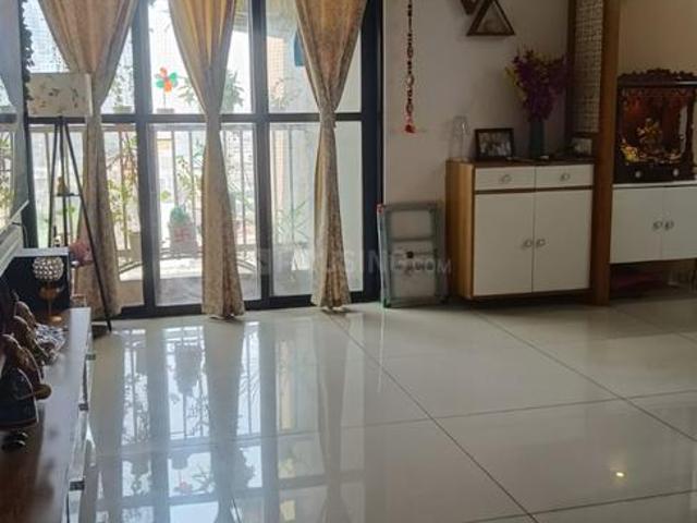 2 BHK Apartment in Sayajiganj for rent Vadodara. The reference number is 19589029