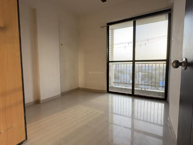 2 BHK Apartment in Sayajiganj for rent Vadodara. The reference number is 20478081