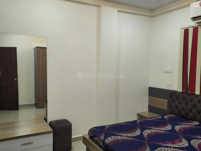 2 BHK Apartment in Sadar for rent Nagpur. The reference number is 19439377