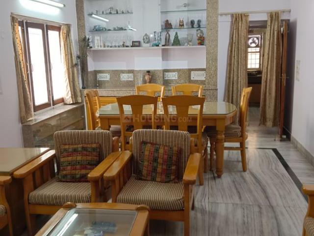2 BHK Apartment in Safdarjung Enclave for rent New Delhi. The reference number is 19994026