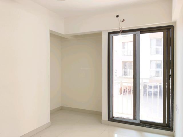2 BHK Apartment in Sagarli Gaon for resale Thane. The reference number is 19858044