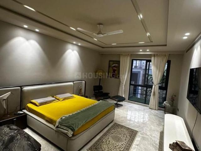 2 BHK Apartment in Saket for rent New Delhi. The reference number is 20600077