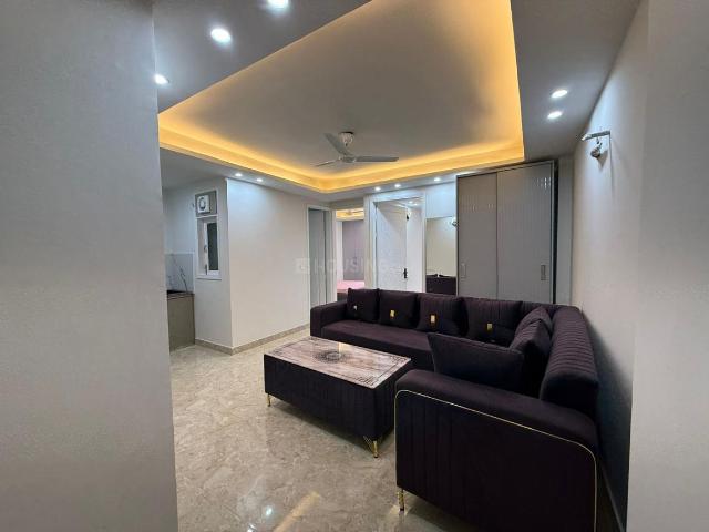 2 BHK Apartment in Saket for resale New Delhi. The reference number is 19811240