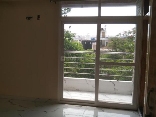 2 BHK Apartment in Saket Nagar for rent Kanpur. The reference number is 20849496