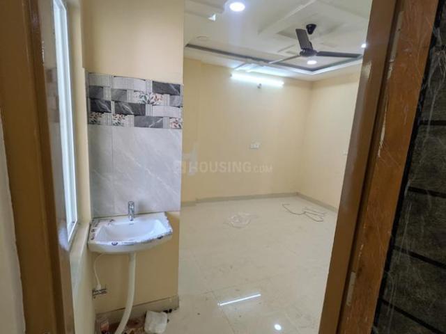 2 BHK Apartment in Sanath Nagar for rent Hyderabad. The reference number is 19681469