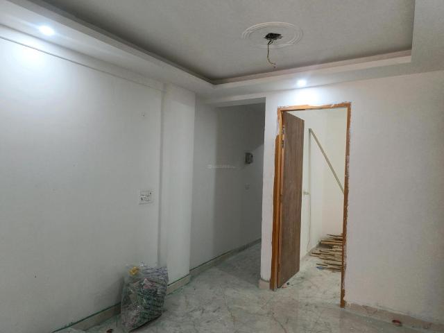 2 BHK Apartment in Sangam Vihar for resale New Delhi. The reference number is 13125525