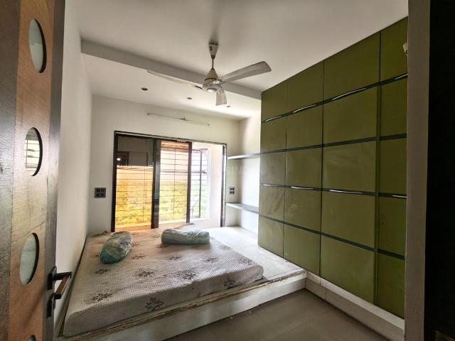 2 BHK Apartment in Sanpada for rent Navi Mumbai. The reference number is 20454019