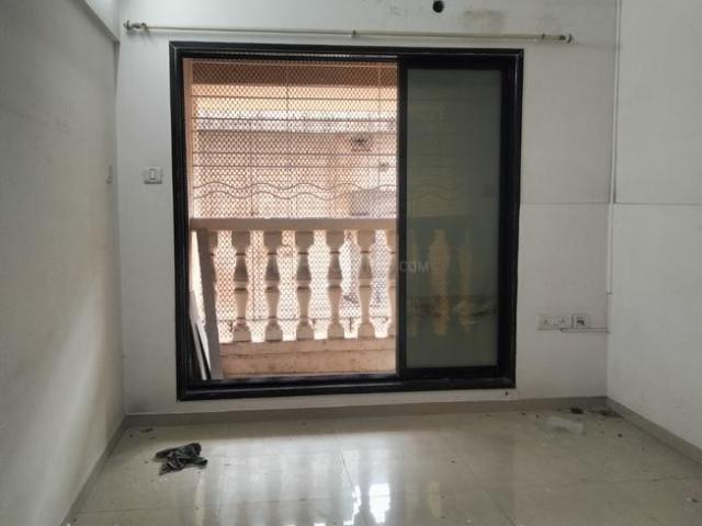 2 BHK Apartment in Sanpada for rent Navi Mumbai. The reference number is 20727303