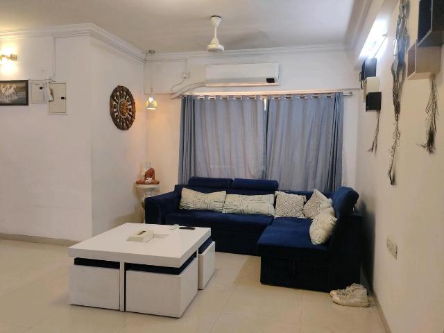 2 BHK Apartment in Sanpada for resale Palm Beach Road Sanpada. The reference number is 17035672