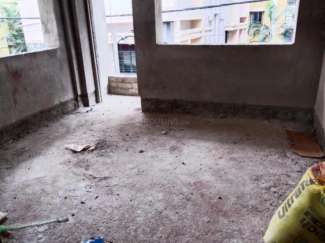 2 BHK Apartment in Santoshpur for resale Kolkata. The reference number is 20757204