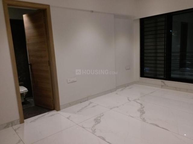 2 BHK Apartment in Santacruz East for rent Mumbai. The reference number is 20704202