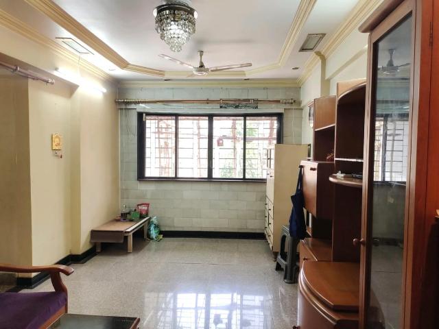 2 BHK Apartment in Santacruz East for resale Mumbai. The reference number is 20677672