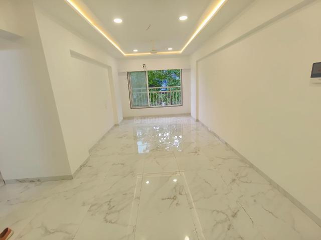 2 BHK Apartment in Santacruz East for resale Mumbai. The reference number is 20735910