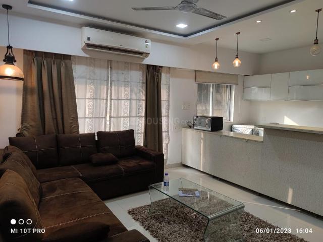 2 BHK Apartment in Santacruz East for resale Mumbai. The reference number is 20746301