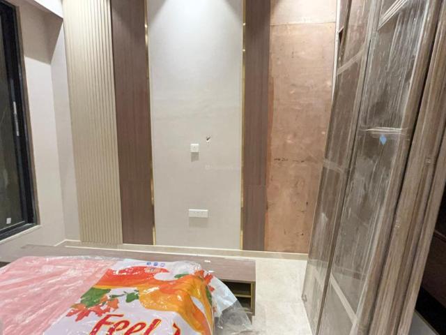 2 BHK Apartment in Santacruz East for resale Mumbai. The reference number is 20832708