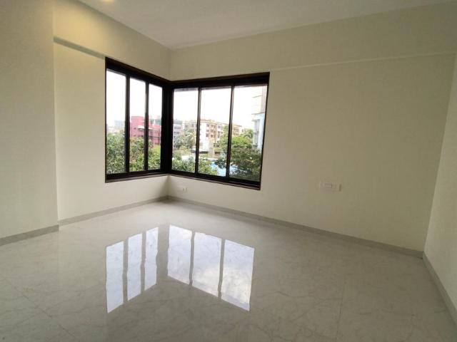 2 BHK Apartment in Santacruz East for resale Mumbai. The reference number is 20948607