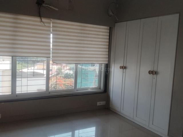 2 BHK Apartment in Santacruz East for resale Mumbai. The reference number is 20196784