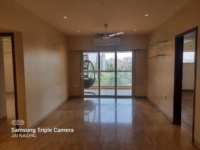 2 BHK Apartment in Santacruz East for resale Mumbai. The reference number is 20279304