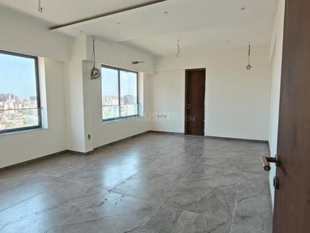 2 BHK Apartment in Santacruz East for resale Mumbai. The reference number is 20347563