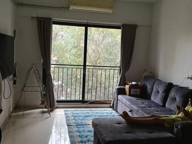2 BHK Apartment in Santacruz West for rent Mumbai. The reference number is 19951331