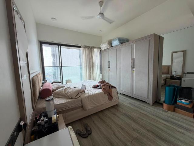 2 BHK Apartment in Santacruz West for rent Mumbai. The reference number is 20798477