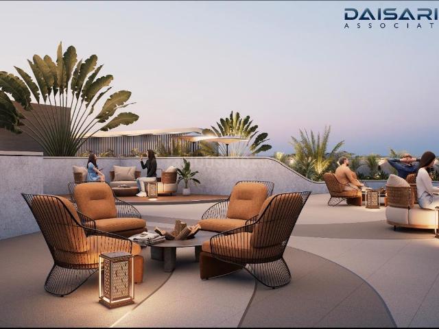 2 BHK Apartment in Santacruz West for resale Mumbai. The reference number is 19772109