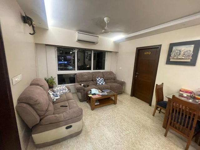 2 BHK Apartment in Santacruz West for resale Mumbai. The reference number is 19861798