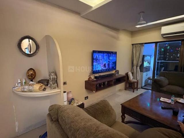2 BHK Apartment in Santacruz West for resale Mumbai. The reference number is 20571240