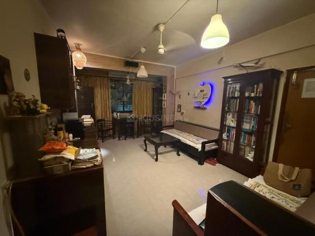 2 BHK Apartment in Santacruz West for resale Mumbai. The reference number is 20284526