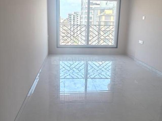2 BHK Apartment in Santacruz West for resale Mumbai. The reference number is 20315425