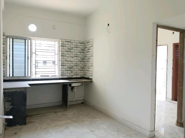 2 BHK Apartment in Sarada Pally for resale Kolkata. The reference number is 19018543
