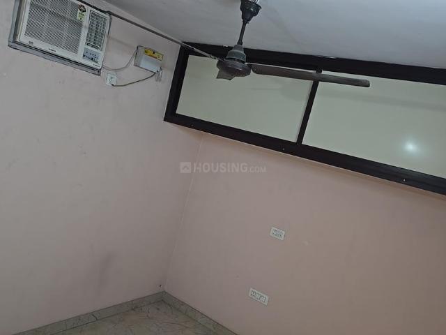 2 BHK Apartment in Sarai Rohilla for resale New Delhi. The reference number is 20575725