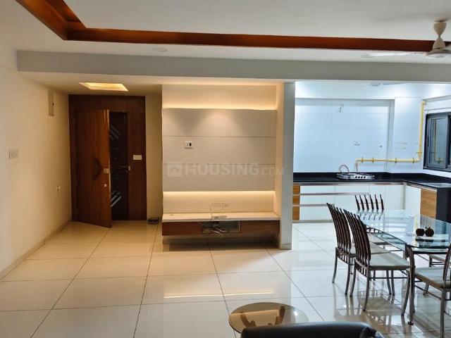 2 BHK Apartment in Sargasan for rent Gandhinagar. The reference number is 20408135