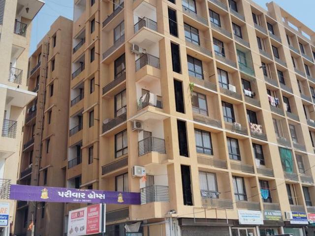 2 BHK Apartment in Sardar Colony for resale Ahmedabad. The reference number is 9027532