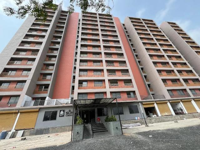 2 BHK Apartment in Sarkhej for rent Ahmedabad. The reference number is 20438542