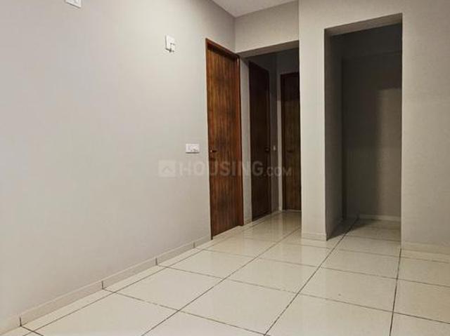 2 BHK Apartment in Sarkhej for rent Ahmedabad. The reference number is 20475967
