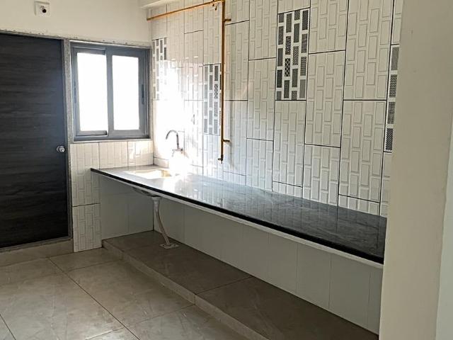 2 BHK Apartment in Sarkhej for resale Ahmedabad. The reference number is 18612100