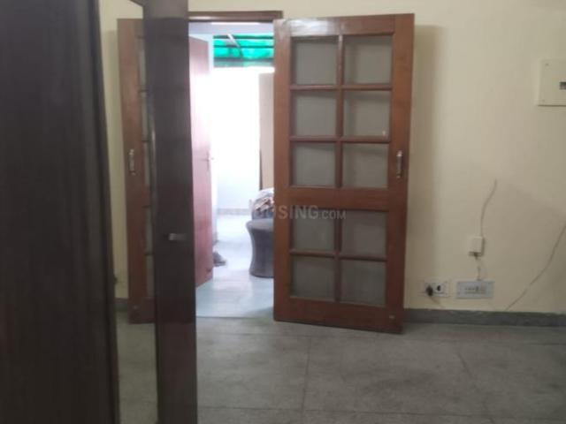 2 BHK Apartment in Sarita Vihar for rent New Delhi. The reference number is 20019974