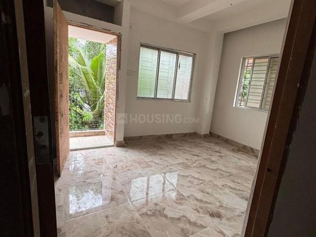 2 BHK Apartment in Sarsuna for rent Kolkata. The reference number is 20637382