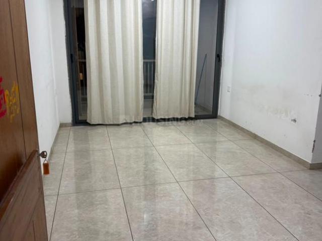 2 BHK Apartment in Science City for rent Ahmedabad. The reference number is 21008498